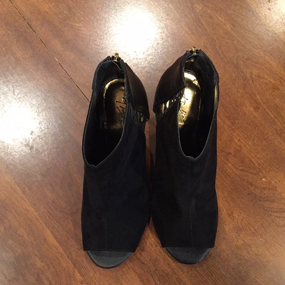 Thalia Sodi ankle boot with open toe. - Picture 6 of 8